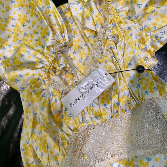 NWT For Love and Lemons x VS Daffodil Dress - Picture 5 of 5